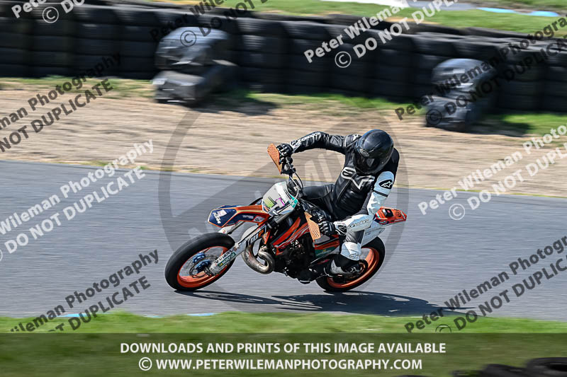 enduro digital images;event digital images;eventdigitalimages;lydden hill;lydden no limits trackday;lydden photographs;lydden trackday photographs;no limits trackdays;peter wileman photography;racing digital images;trackday digital images;trackday photos